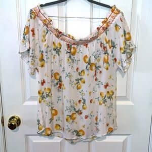 Maurices Top Short Sleeve Citrus Lemon Floral Shirt Off Shoulder Women’s Size 1X